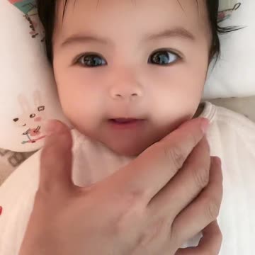 Cute baby Face music