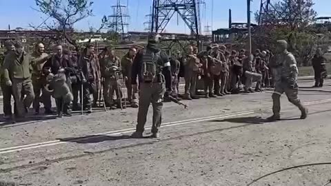 Zatčení nacistů z Azovstalu ruskou armádou