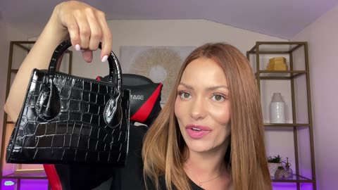 Mini black hand and shoulder bag review