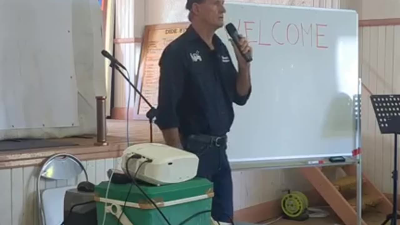 Farmer Wade speaking at the Wallabadah Land and Health Expo 2024 Day 1 - 6/4/2024