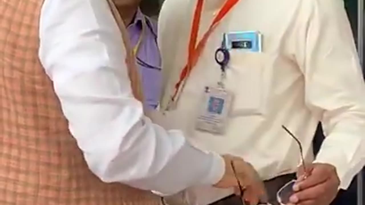 Watch emotional moment PM Modi hugged ISRO cheif Dr Sivan