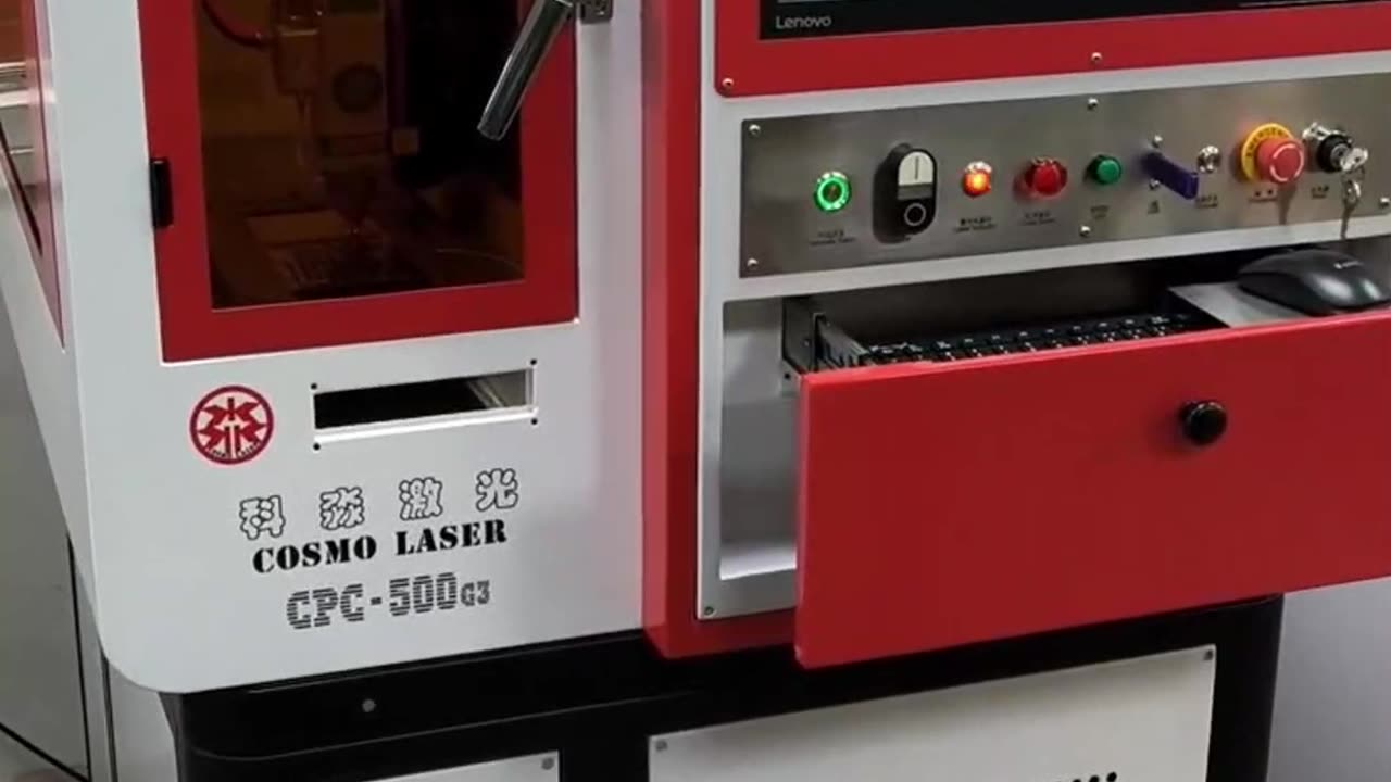 BLOG | Installing the Laser Cutting Machine and Training Operators at the Customer's Factory