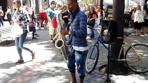 Saxophonist playing pop music, Ciudad Vieja, Montevideo