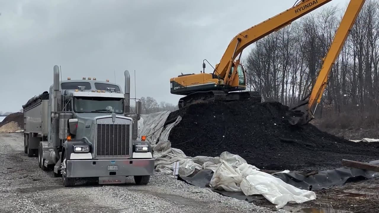 EPA moves ahead with plans to move toxic waste from East Palestine, OH