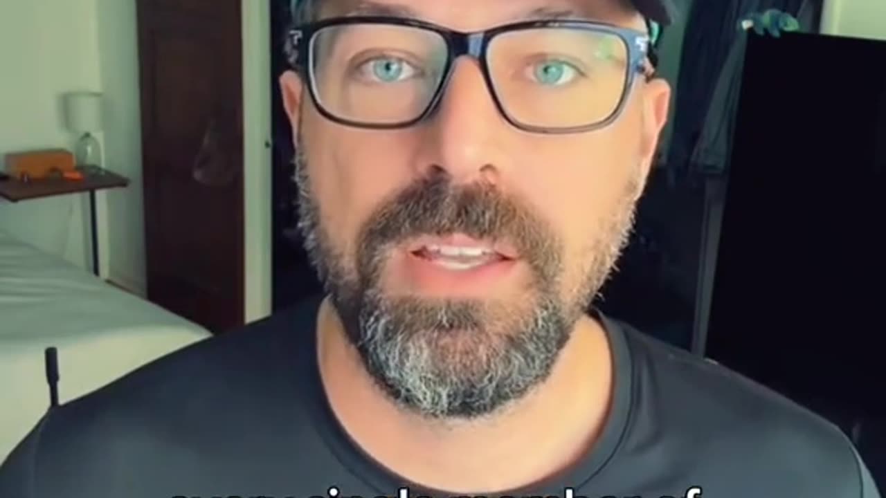 ANOTHER VERY PISSED OFF AMERICAN WAKING UP - IZ SERIJE ZBUJANJE JE JEBA!