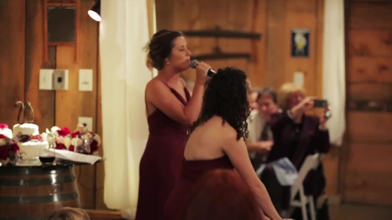 Maids of honor sing Justin Bieber parody toast