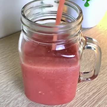 Delicious Easy To Make Smoothie Recipe For a Body Cleanse For Those Hot Summer Days