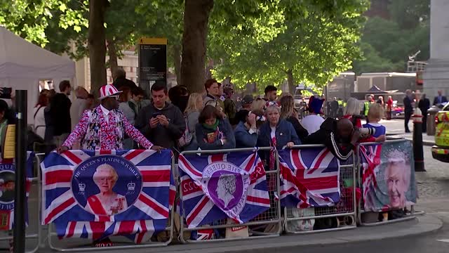 'Disappointment' for royal fans as Queen misses out