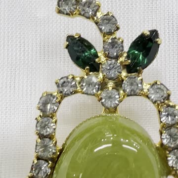 18KGP 2” x 1.25” Pear Brooch. Made with Austrian Crystal. Party. Event. Banquet