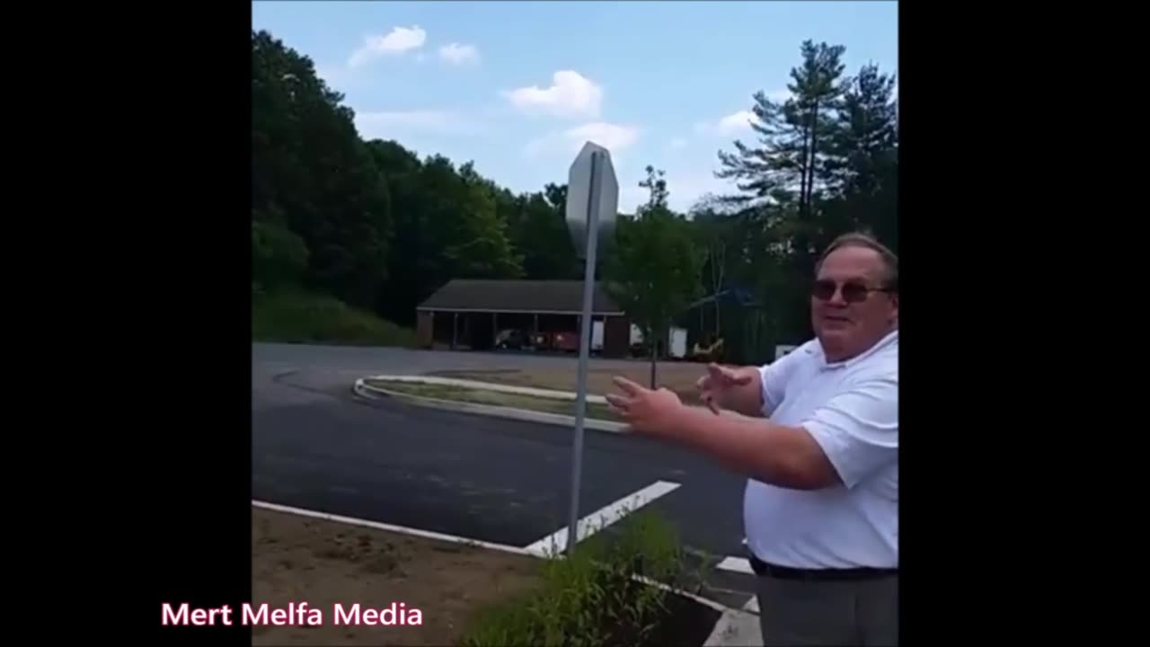 'Wolfgang Halbig at New Sandy Hook with New York Magazine' - 2016