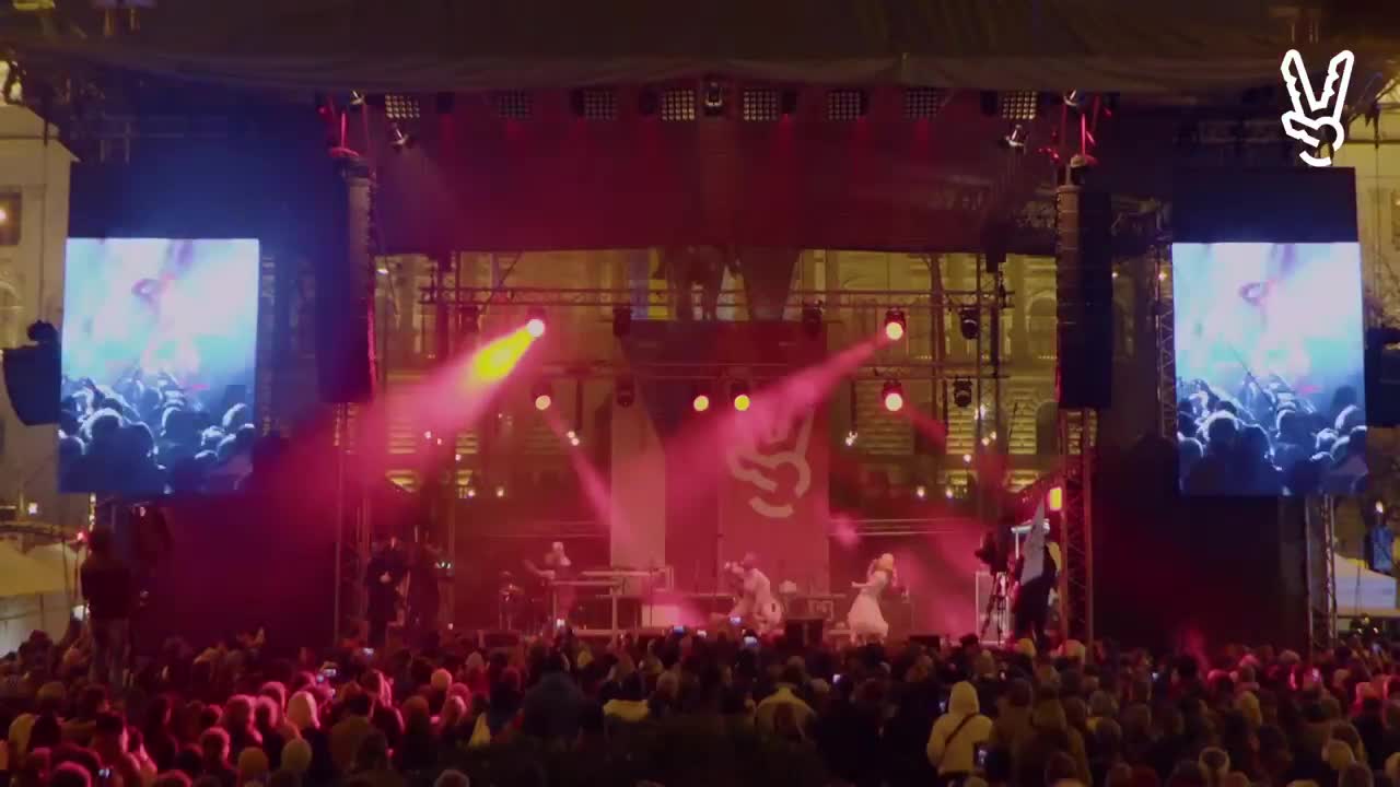 Pussinky na Václaváku 17.11.2022