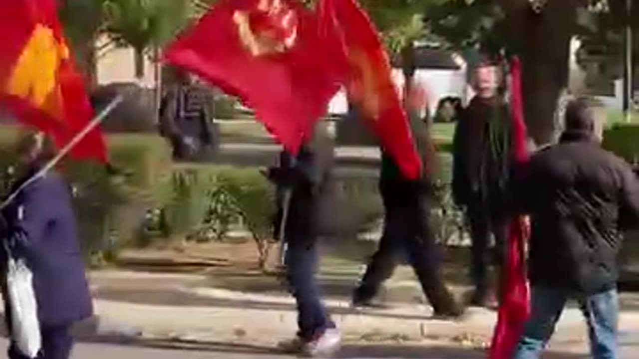 Greek Communist Party activists chase away Ukrainian war supporters