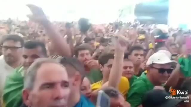 LULA LADRÃO SEU LUGAR É NA PRISÃO