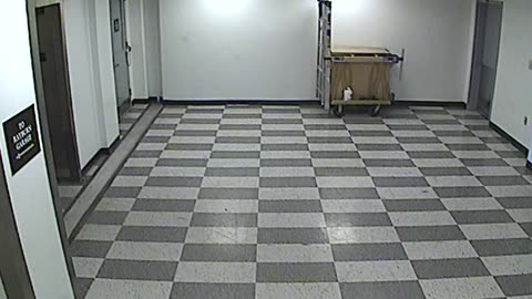 6087RHOBG3G308LobbyNorth_2021-01-06_13h00min03s000ms.mp4