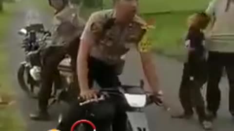 Video viral#bick driving on out of road#video short viral#short viral#bick short viral