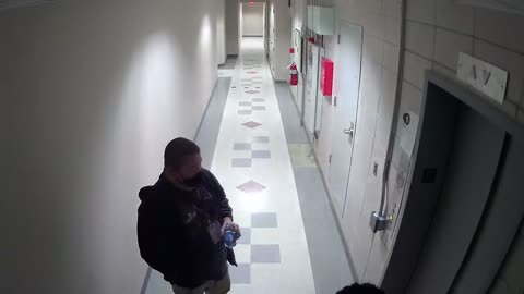 8801VZN01Elevator_2021-01-06_06h20min00s407ms.mp4