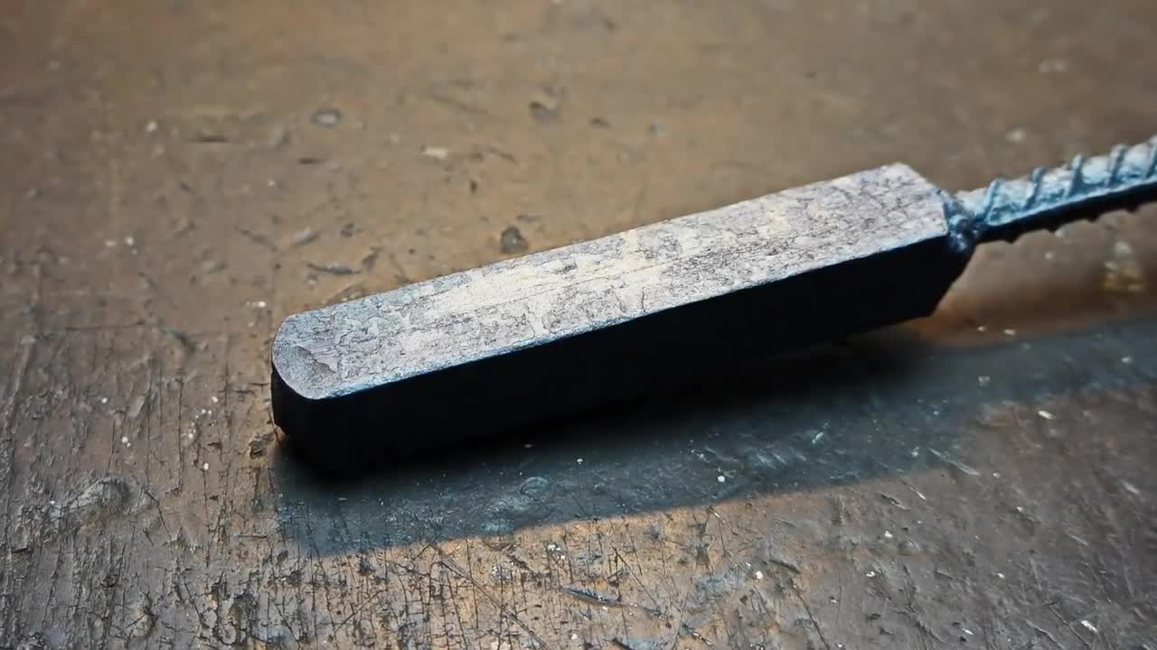 Damascus steel from 1000 year old knife blades.