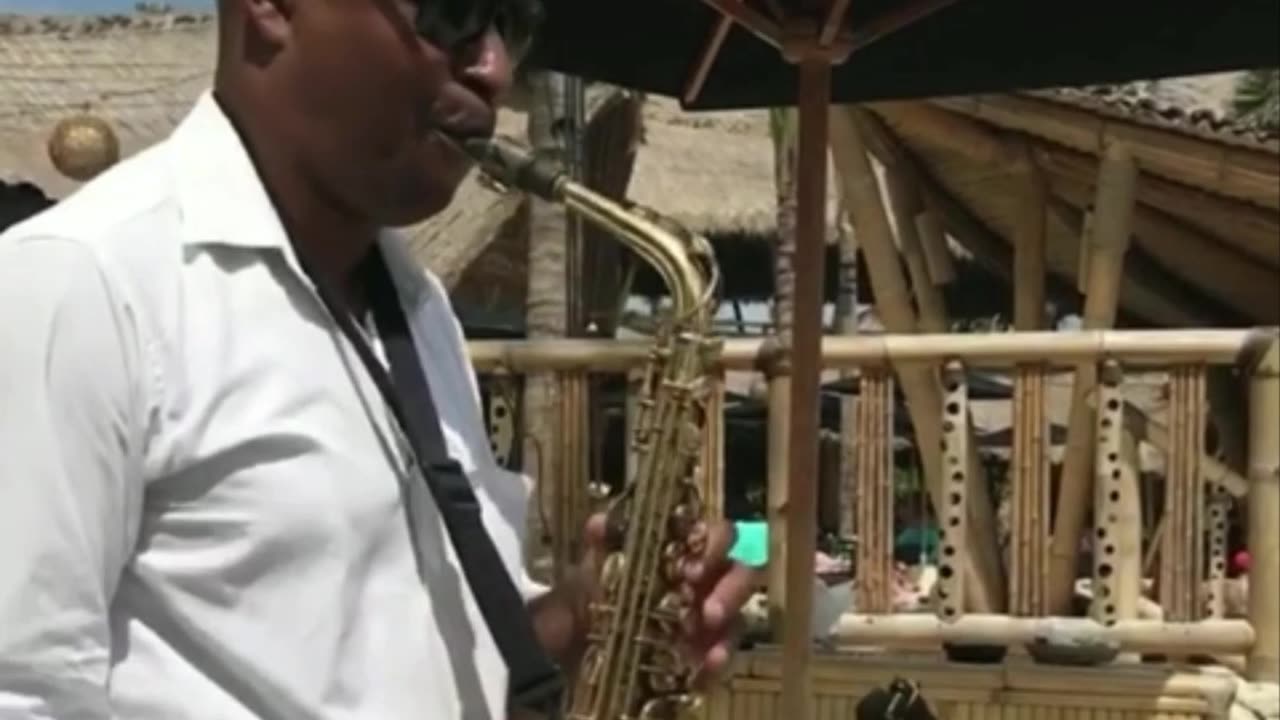 Bali Saxo - Genre : Funk House Song : Funk House Sax I: Come On Now!