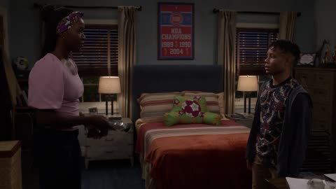 Bob Hearts Abishola - Clippers