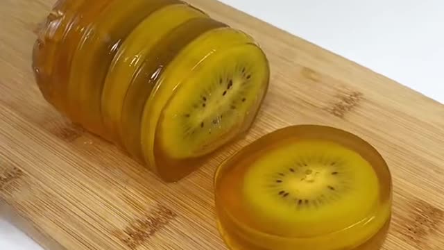 It’s time for some kiwi jello