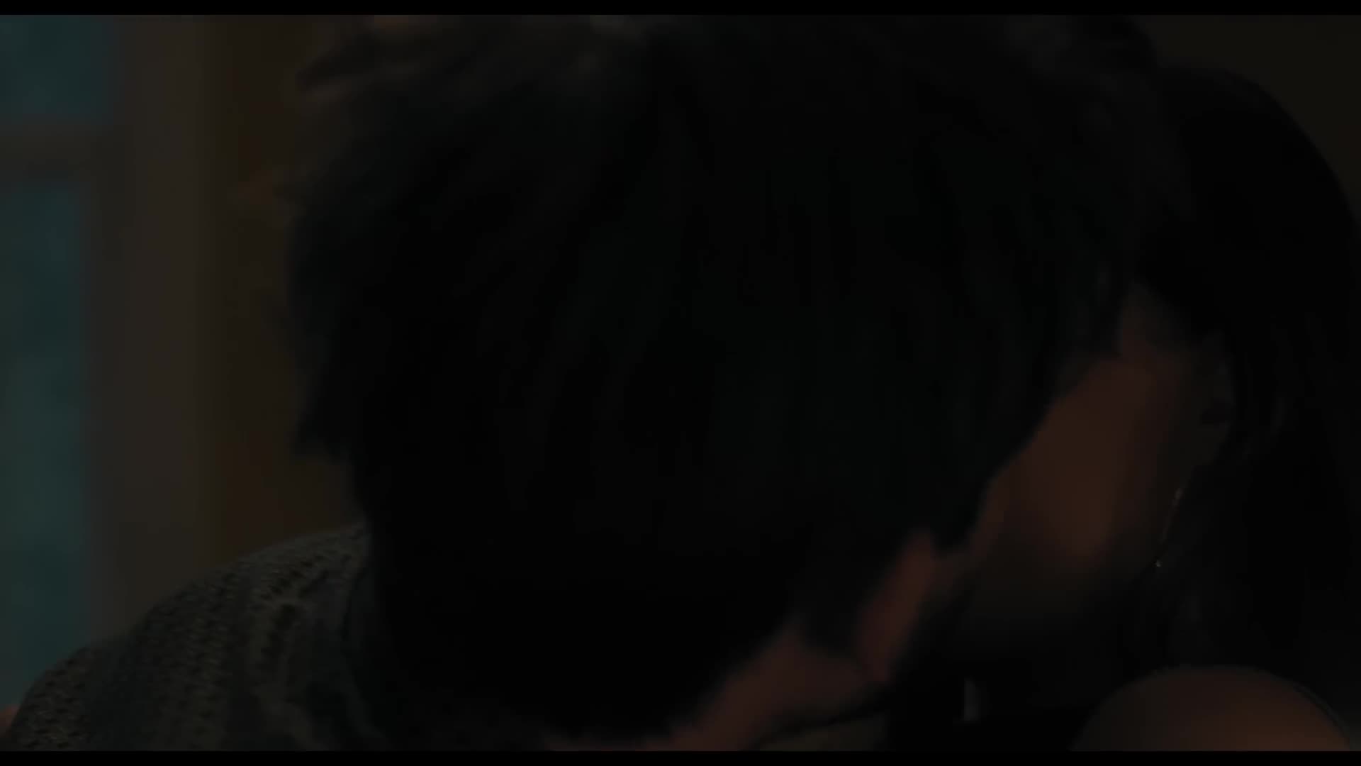 Cha Cha Real Smooth / Kissing Scenes — Andrew and Domino (Cooper Raiff and Dakota Johnson)