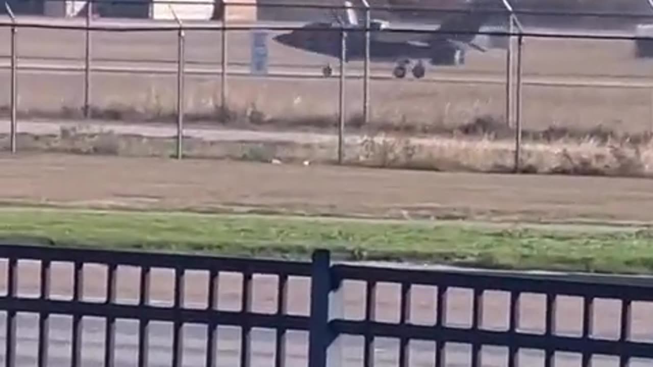 F-35 crashes while landing in Fort Worth, TX 👀😳