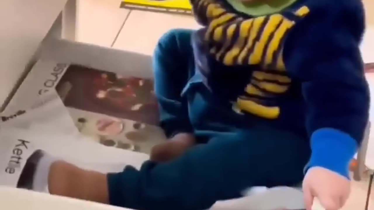 Hilarious Adorable baby Video - Funny moments of babies