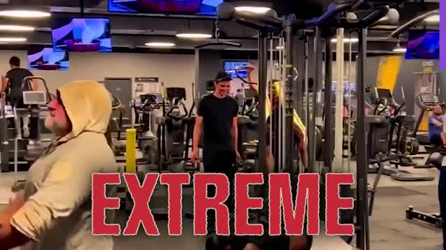 He just work out for peace 😂😂😂