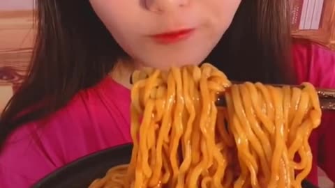 ASMR - China , eating fast , eating korean noodles