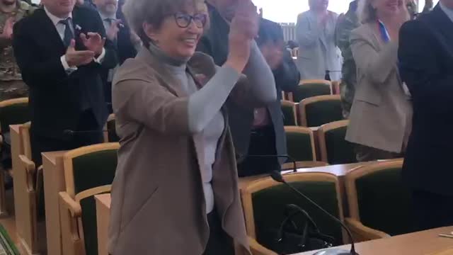 The first video from the meeting room of the People's Council of the LPR, where the deputies