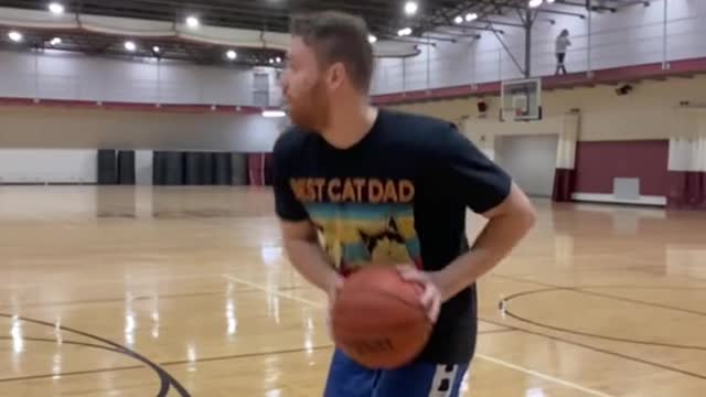 1_Weallknowsomeonelikethis#basketball#threes#screammovie