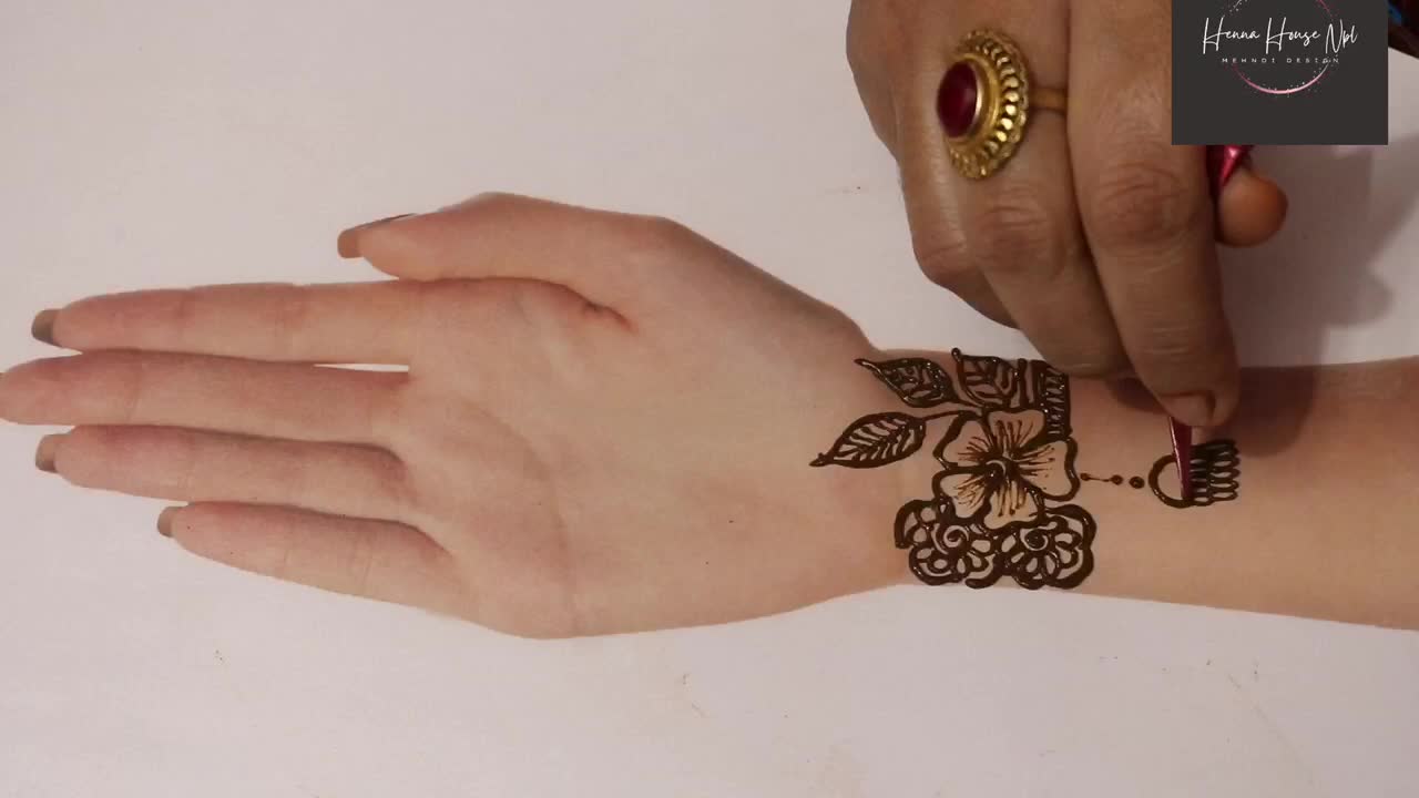 Simple Mehndi design