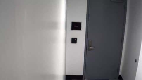 6144RHOBG2G201ABStairwayLobbyEntry_2021-01-06_13h20min02s667ms.mp4