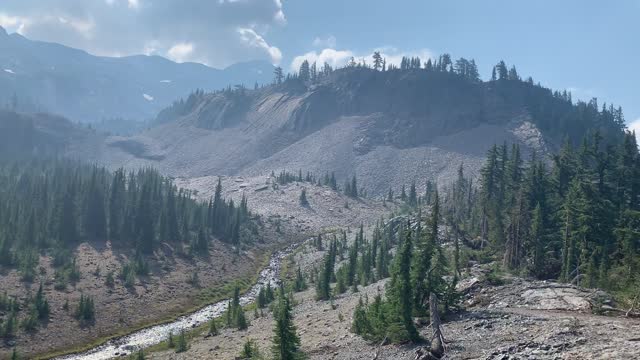 Central Oregon - Three Sisters Wilderness - Heavenly Alpine Basin