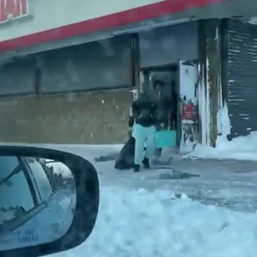 Stores got looted in Buffalo following the snow storm
