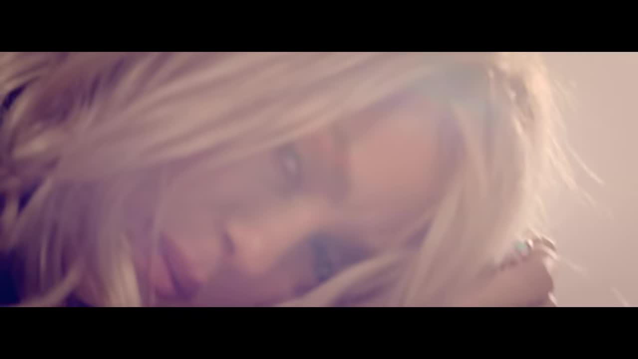 Shakira - Addicted to You