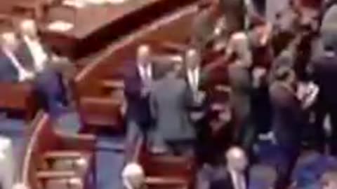 How the US is sucked dry by the Jackass Parasite Class