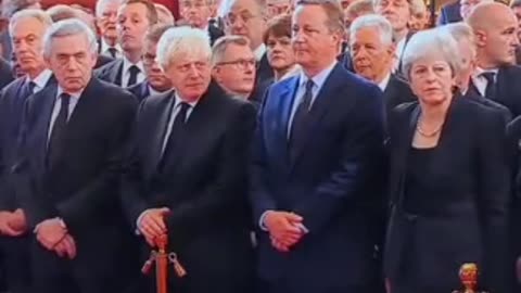 David Cameron: " why these two keep looking at me?