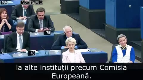 Un polonez a șters pe jos cu Parlamentul European