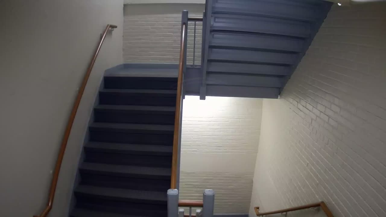 3881FHOB03Stair6_2021-01-06_10h40min01s030ms.mp4