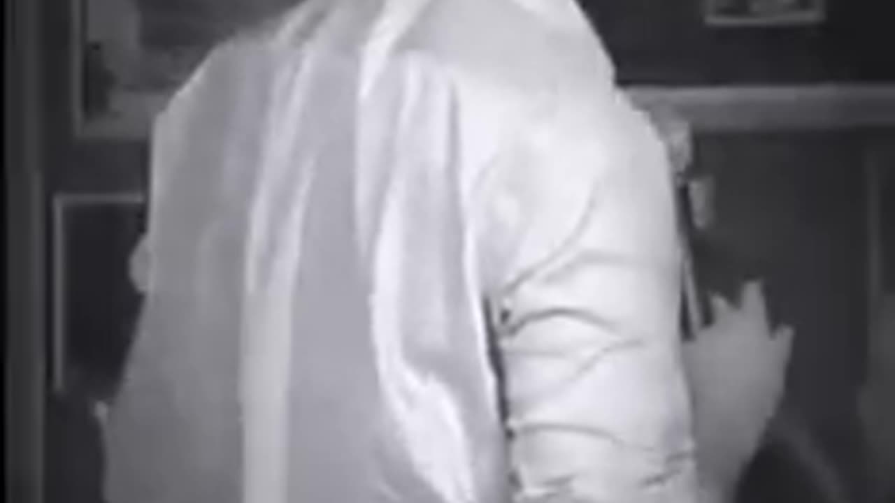 Trudeau Fears You Looking @ Flat Earth?