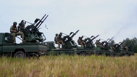 Ukrainians Training on New AAA Trucks