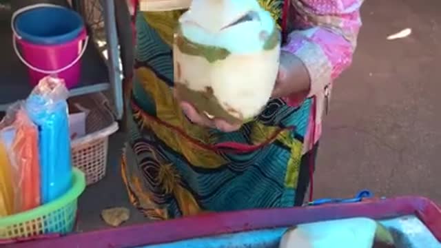 Amazing Coconut Cutting Skills!! _shorts-Ts-qETJxJ0s
