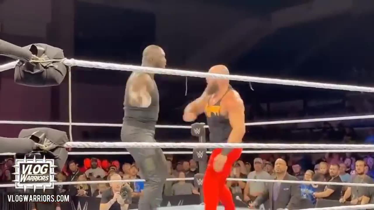 BRAUN STROWMAN AGAIN DESTROYS OMOS - WWE SUNDAY STUNNER