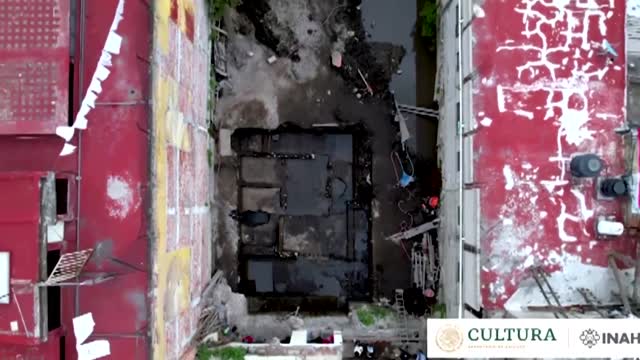 Archaeologists uncover Aztec altar in Mexico City