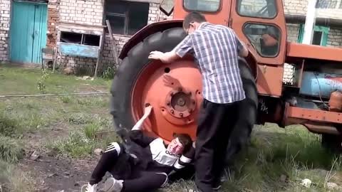 видео приколы сельской жизни