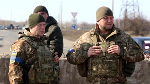 Ukraine to keep troops besieged in key city – Zelensky’s office Wagners say retreat now.