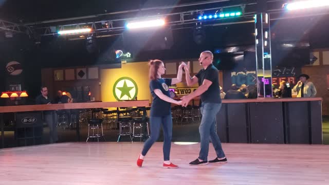 West Coast Swing @ Electric Cowboy with Wes Neese 20221204 193211