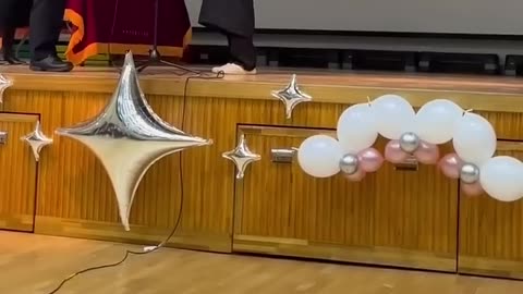 هەر بە ڕاست چۆن وای کرد ؟ 🥲