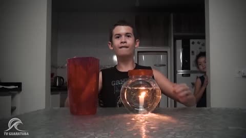Aprenda a fazer mágica e mantenha sua irmã longe
